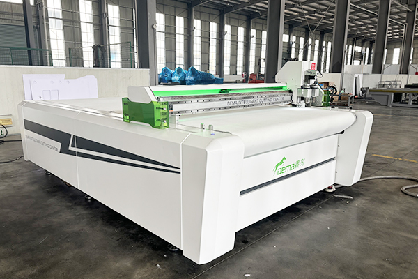 得马F11全研磨齿条裁切机