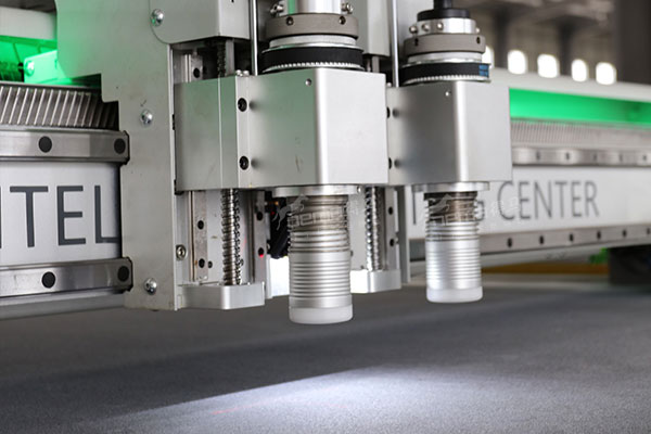 得马高速裁切机F11